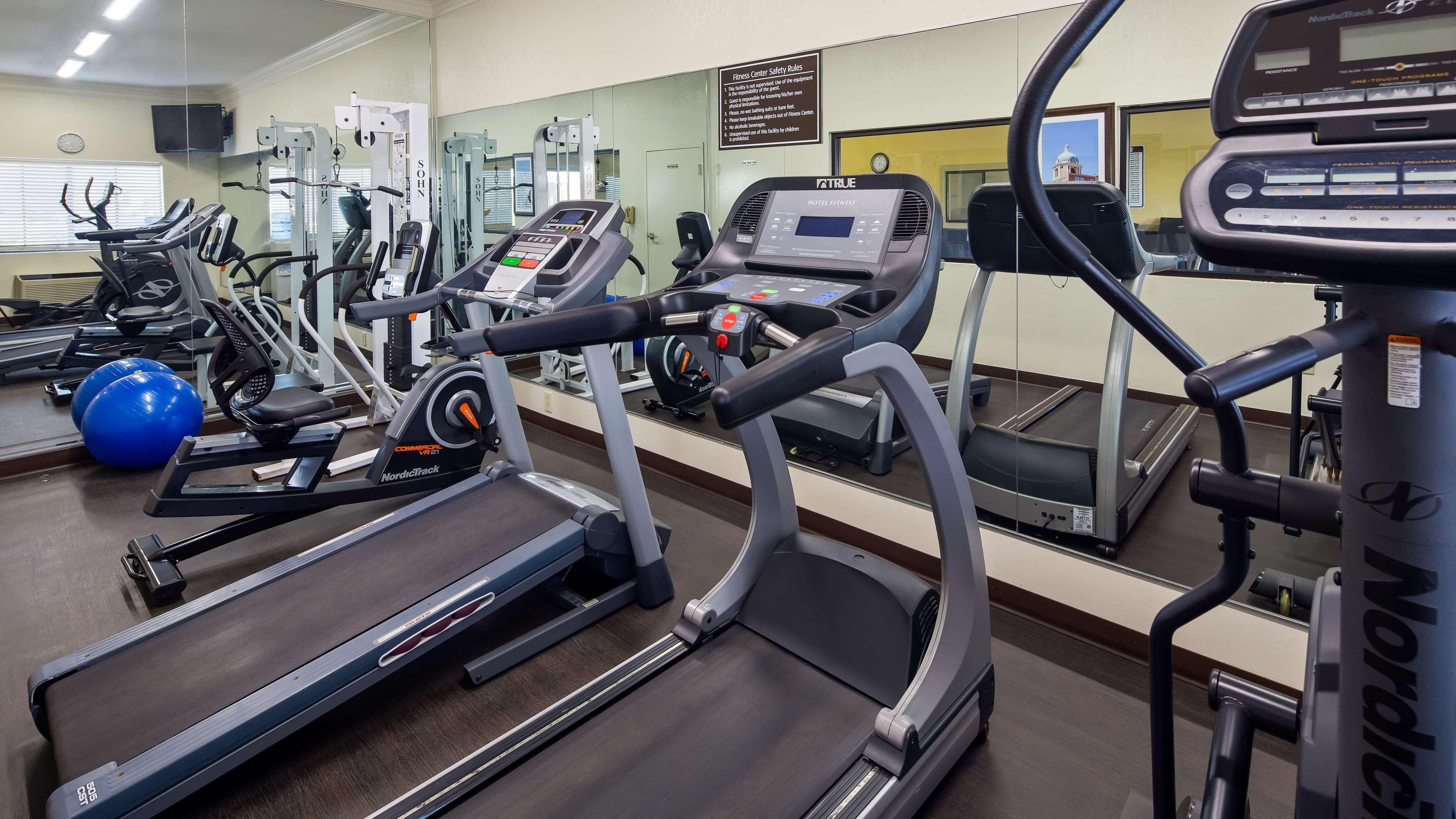 ביירון Best Western Inn & Suites מראה חיצוני תמונה