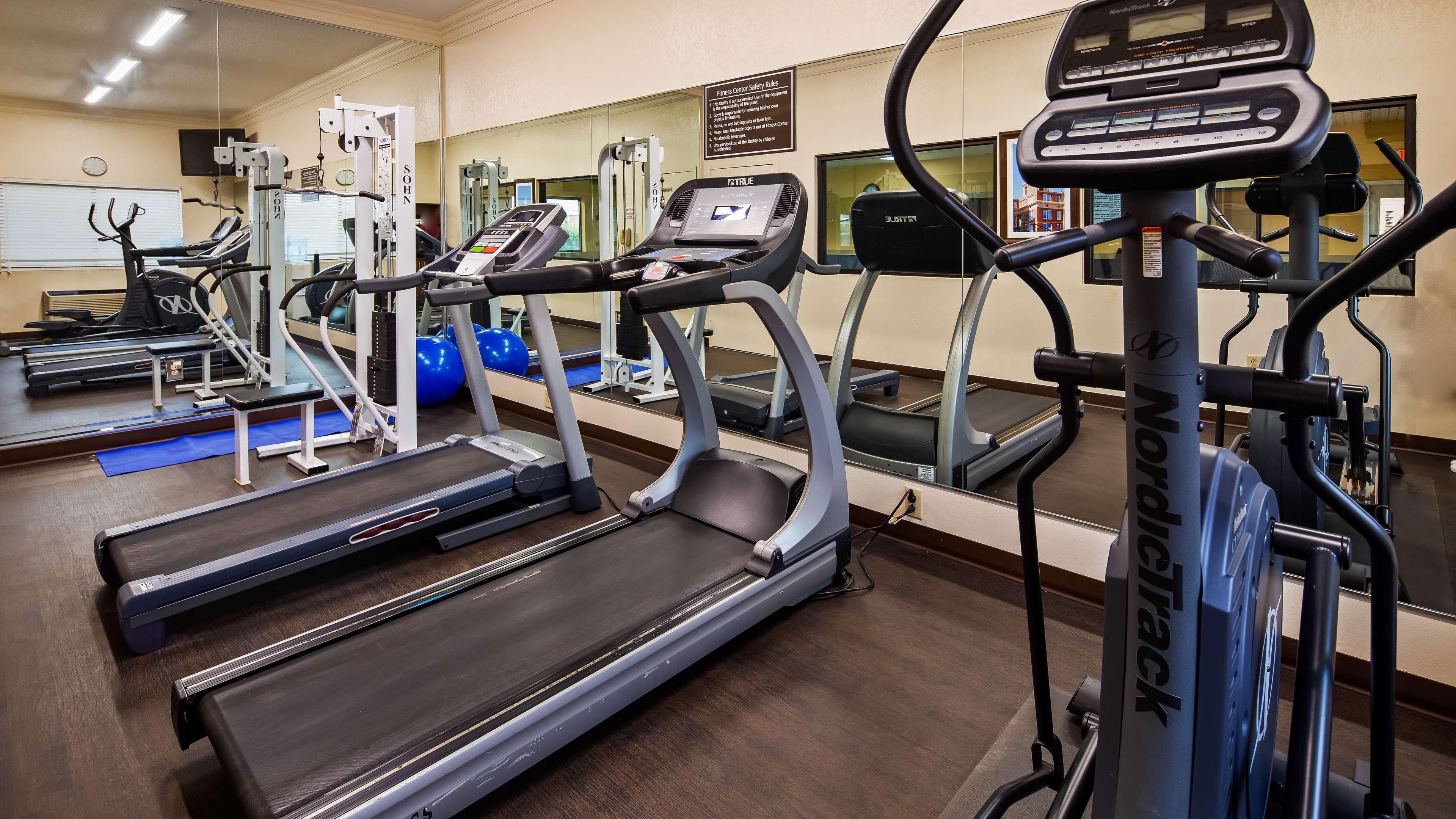 ביירון Best Western Inn & Suites מראה חיצוני תמונה